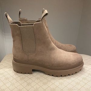NWOT H&M Ankle Boots, Beige Chelsea Boots Size 7